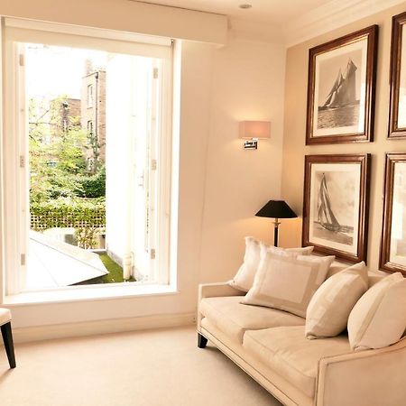 Belgravia Flat, With Private Terrace Apartment London Exterior photo